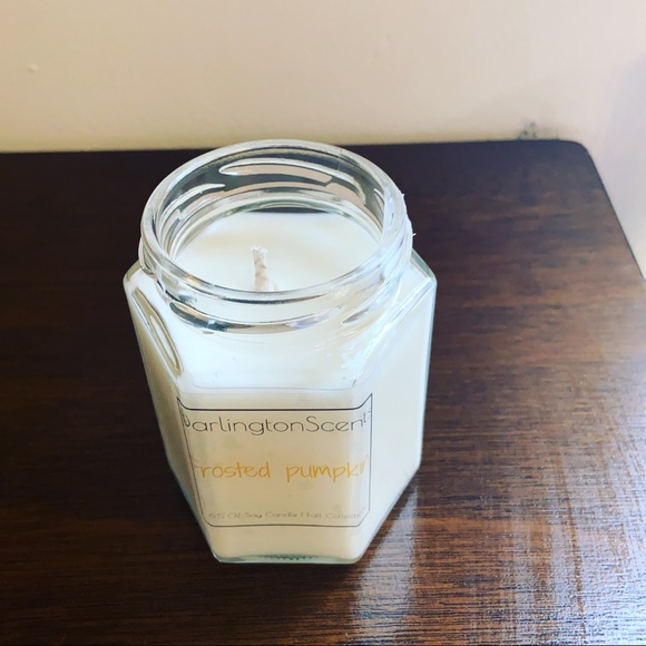 Frosted pumpkin soy candle - Picture 3 of 3